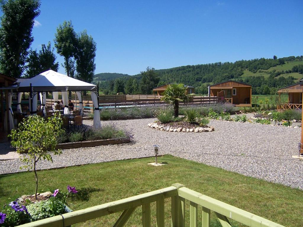 Hotel La Tour Du Loup La Bastide-de-Sérou Exteriér fotografie