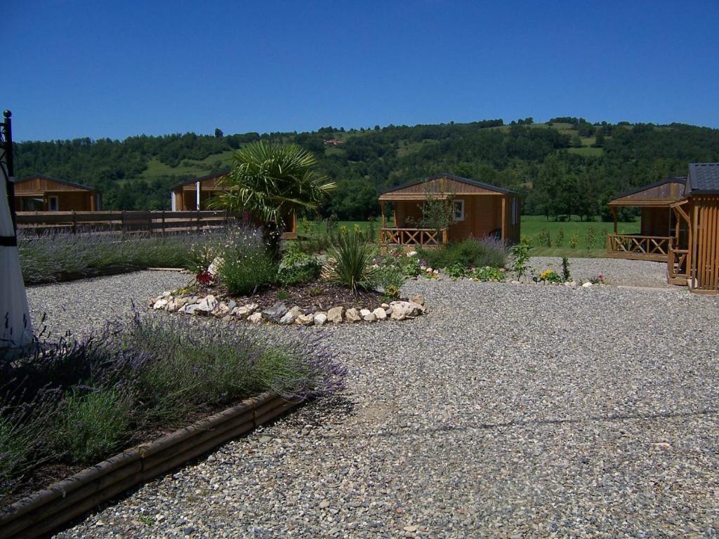 Hotel La Tour Du Loup La Bastide-de-Sérou Exteriér fotografie