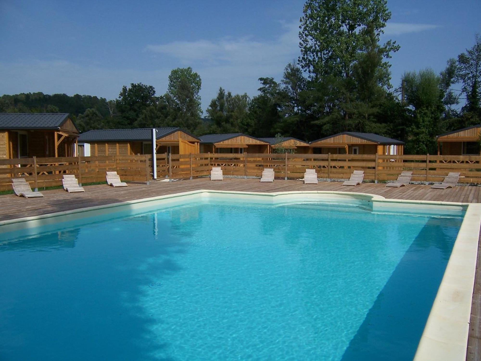 Hotel La Tour Du Loup La Bastide-de-Sérou Exteriér fotografie